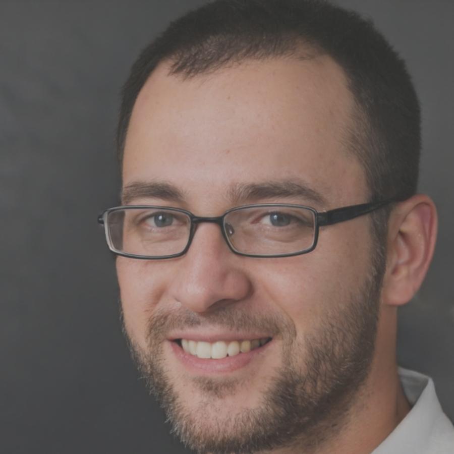 Roberto Silva, Consultor en Planificación Estratégica